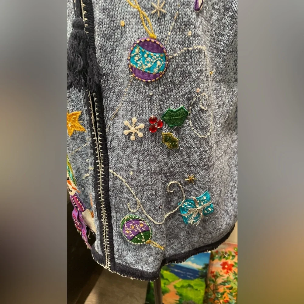 White Stag‎ Christmas Vest